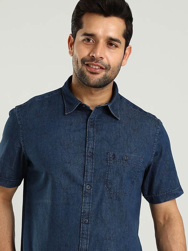 Men Printed Half Sleeve Cotton Shirt