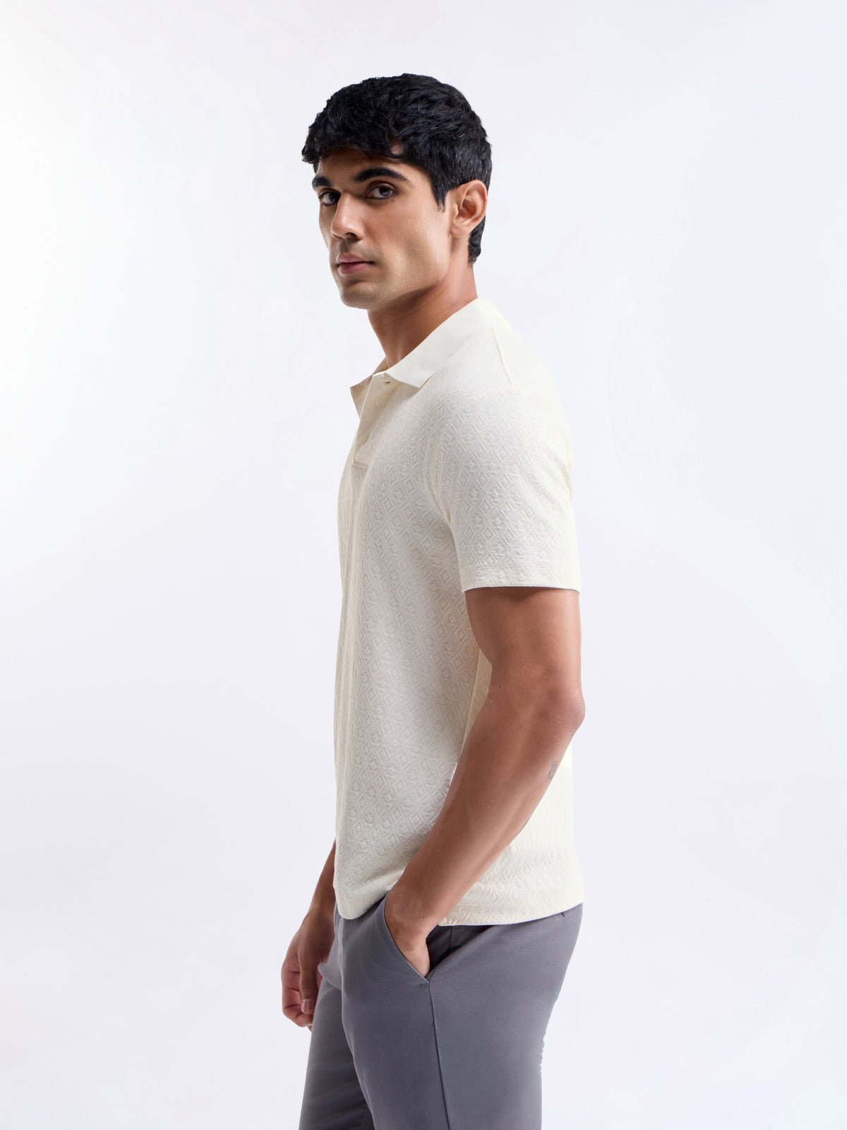 Jacquard Half Sleeve Regular Fit Polo T-Shirt - Off White t4option_0