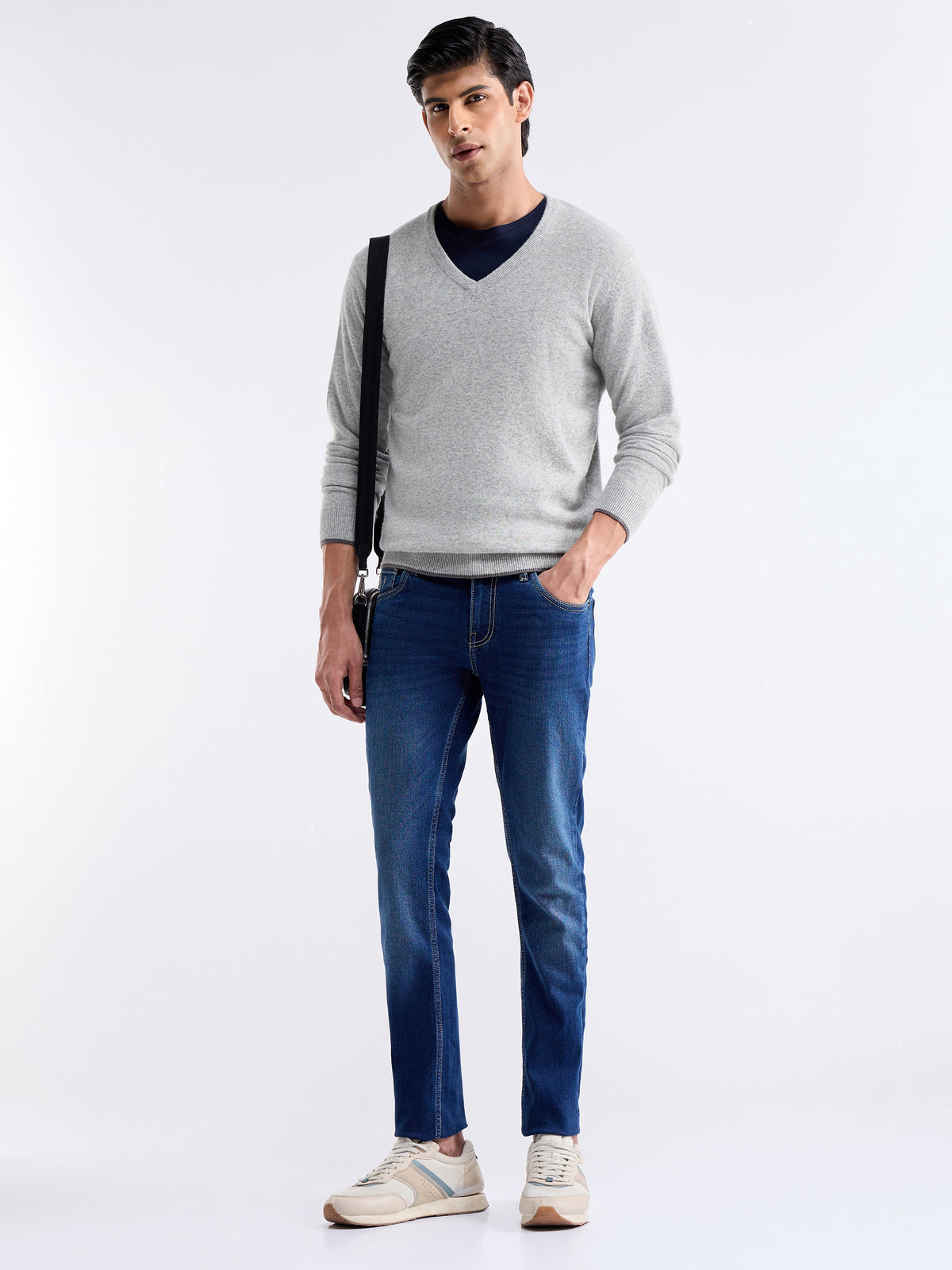 Solid Full Sleeve Crew Neck Sweater - Lt Grey M. t4option_2