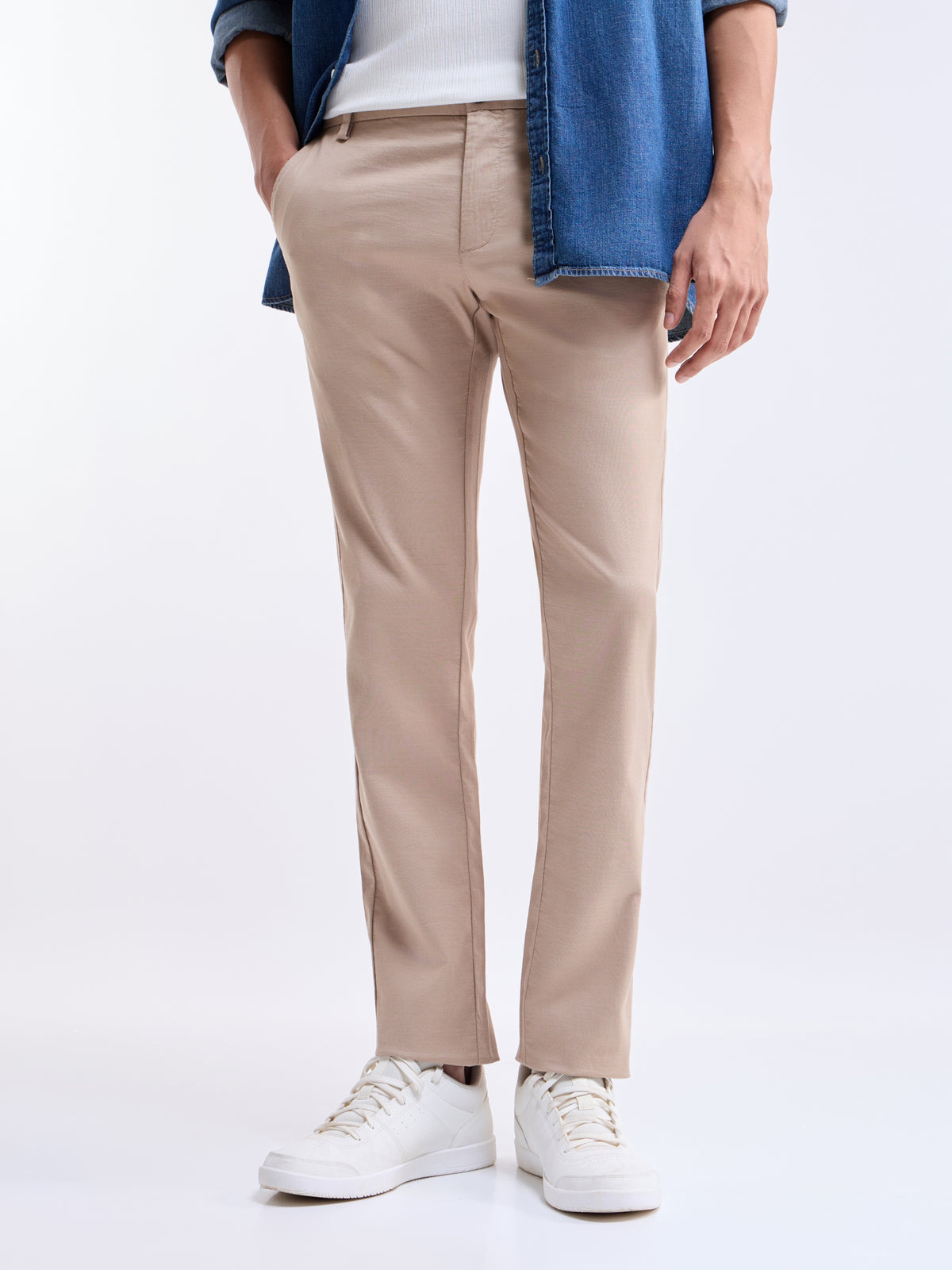 Solid Slim Fit Trousers - Lt Khaki t4option_1