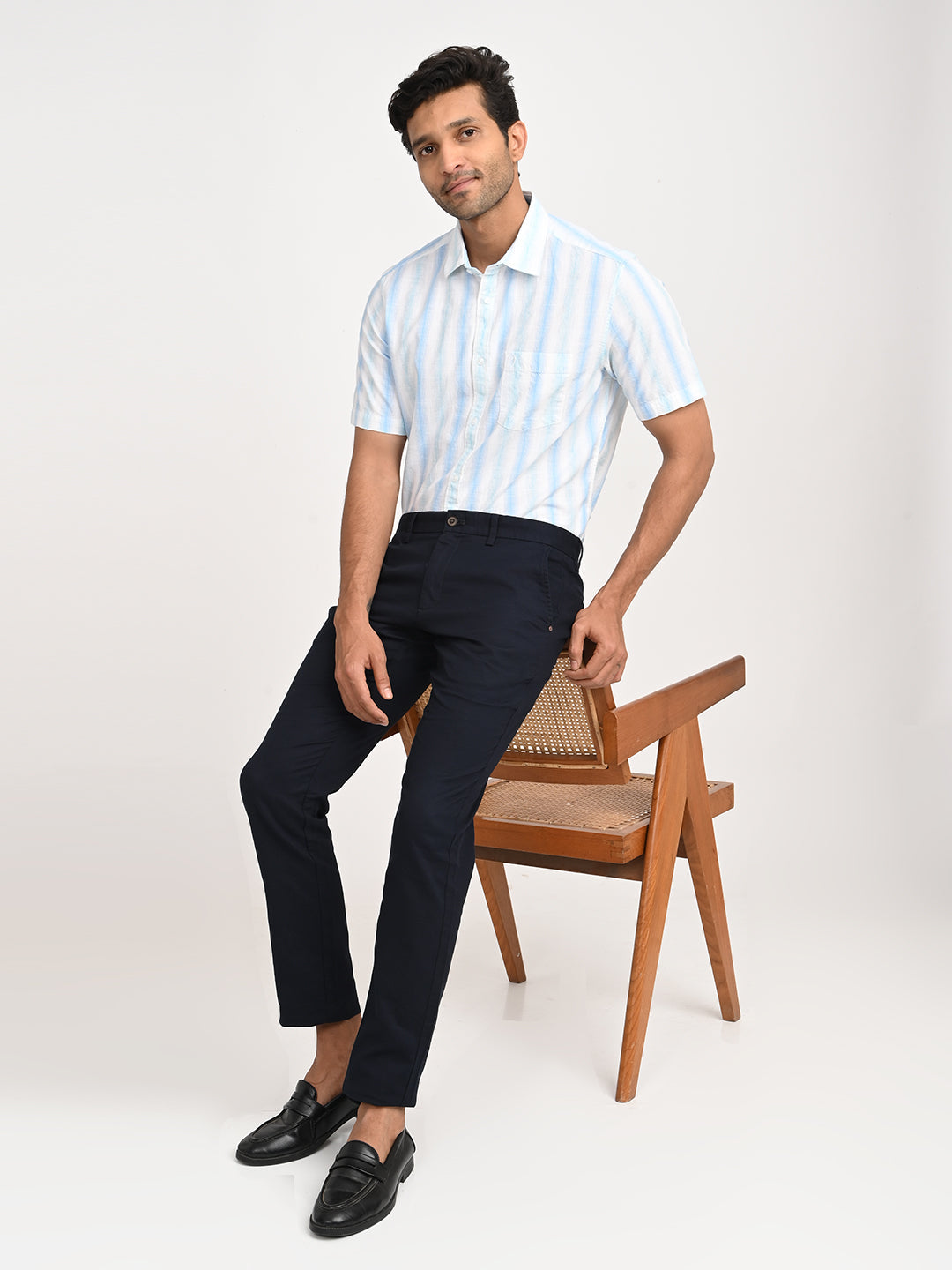 Solid Slim Fit Trousers - Navy t4option_2