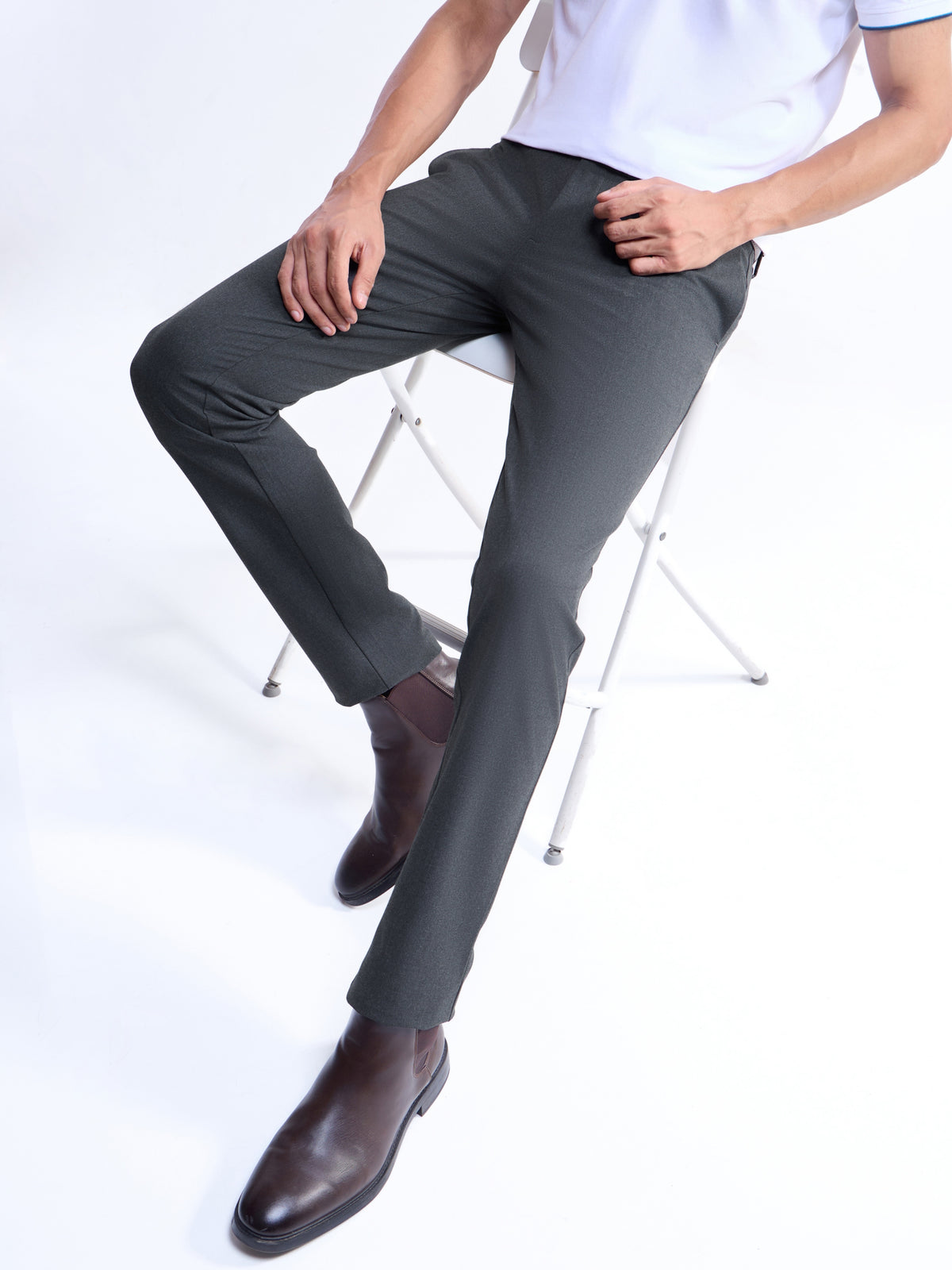 Solid Slim Comfort Fit Trousers - Dk Grey M. t4option_2