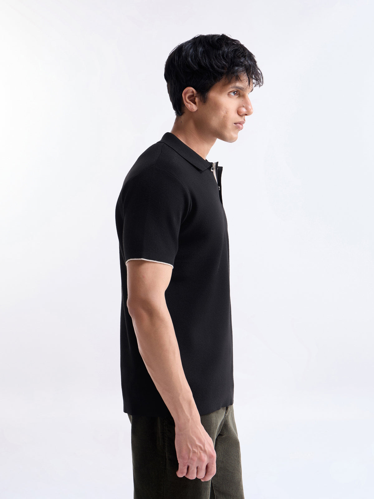 Solid Half Sleeve Regular Fit T-Shirt - Black t4option_0